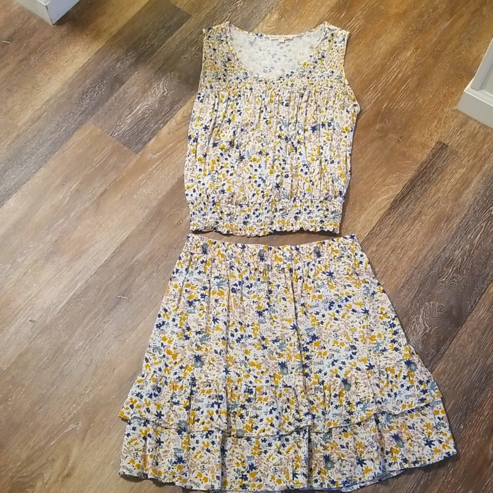 Rose & Thyme skirt and top medium